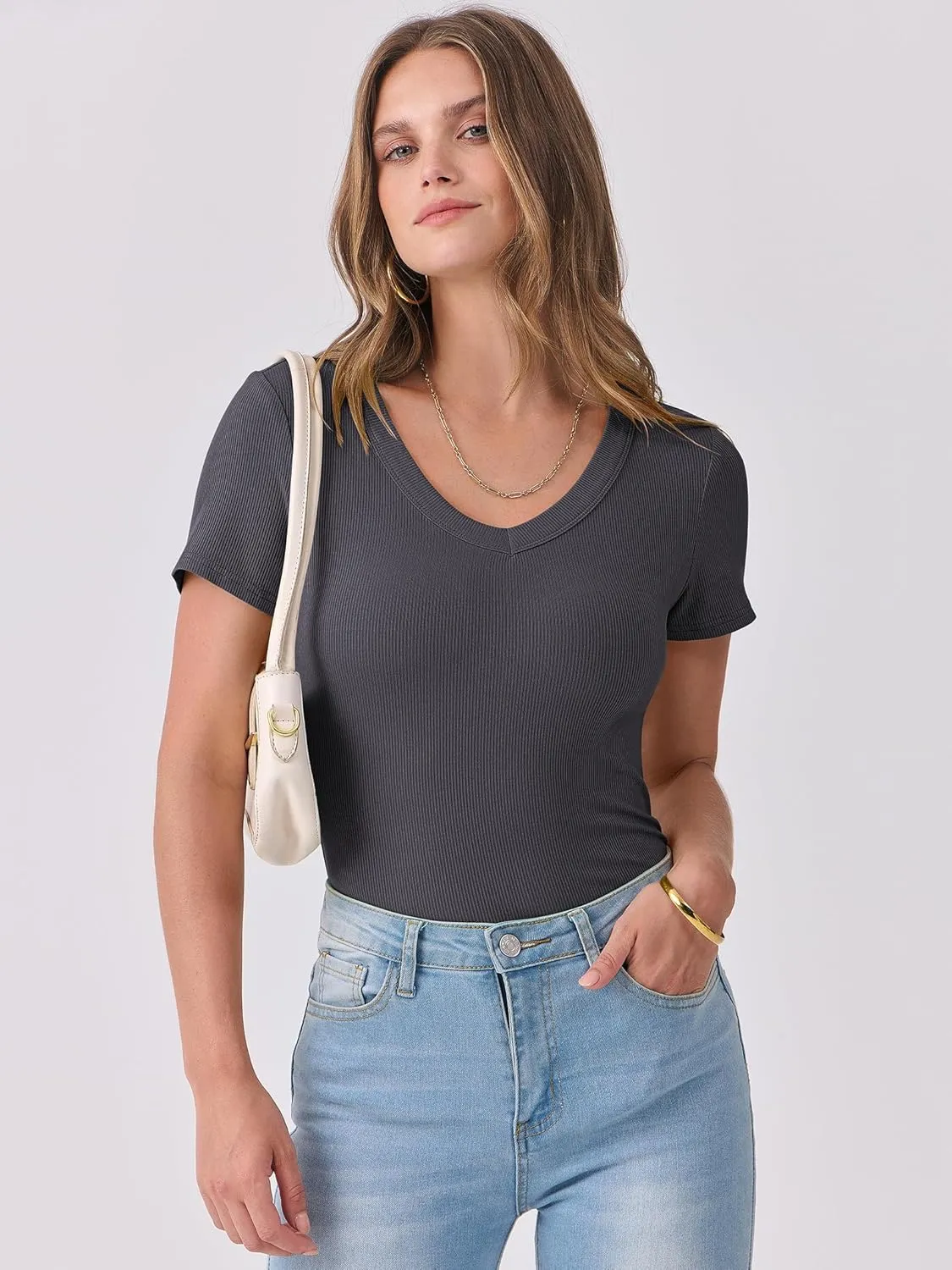 ANRABESS Women Short Sleeve V Neck Ribbed Knit Fitted Shirts Basic Tees Tops 2025 Summer Casual T-Shirts Going Out Outfits