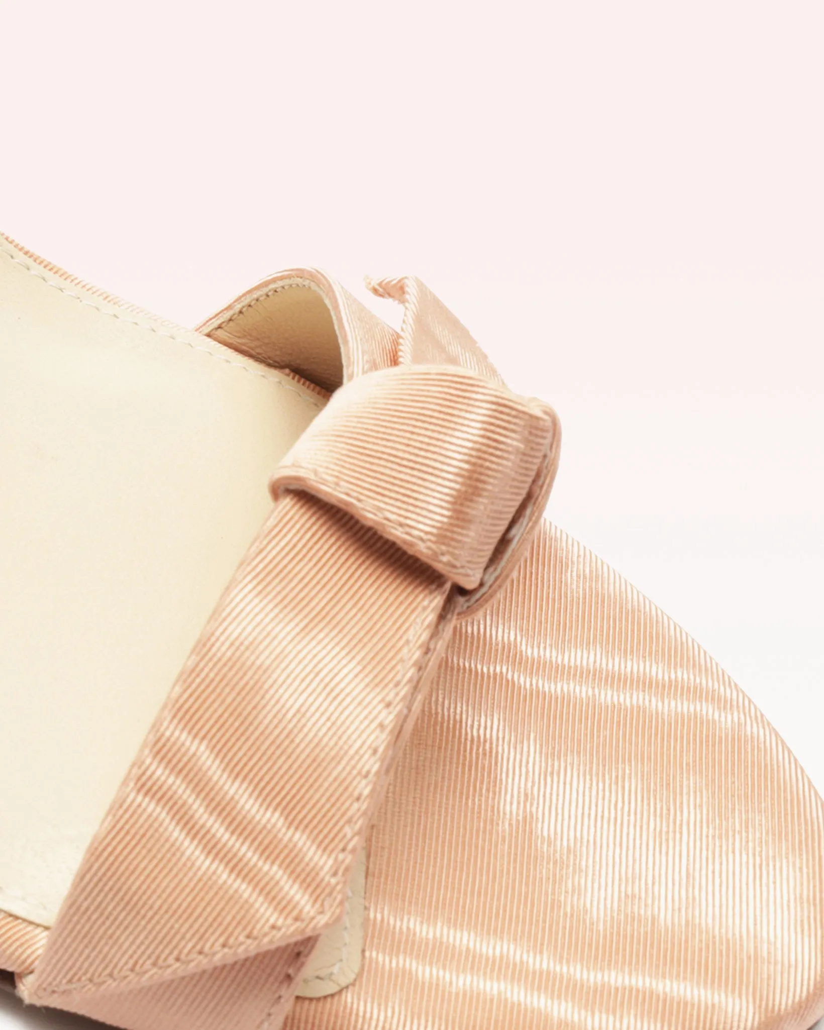Clarita Bell 85 Cashmere