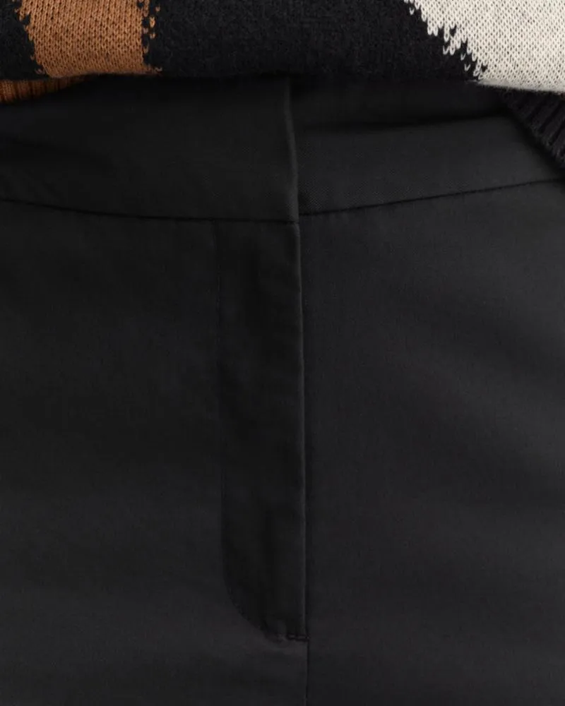 Gant Apparel Womens D1. SLIM CIGARETTE SLACK 19/EBONY BLACK