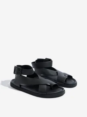LUNA BLU Black Toe-Ring Gladiator Sandals