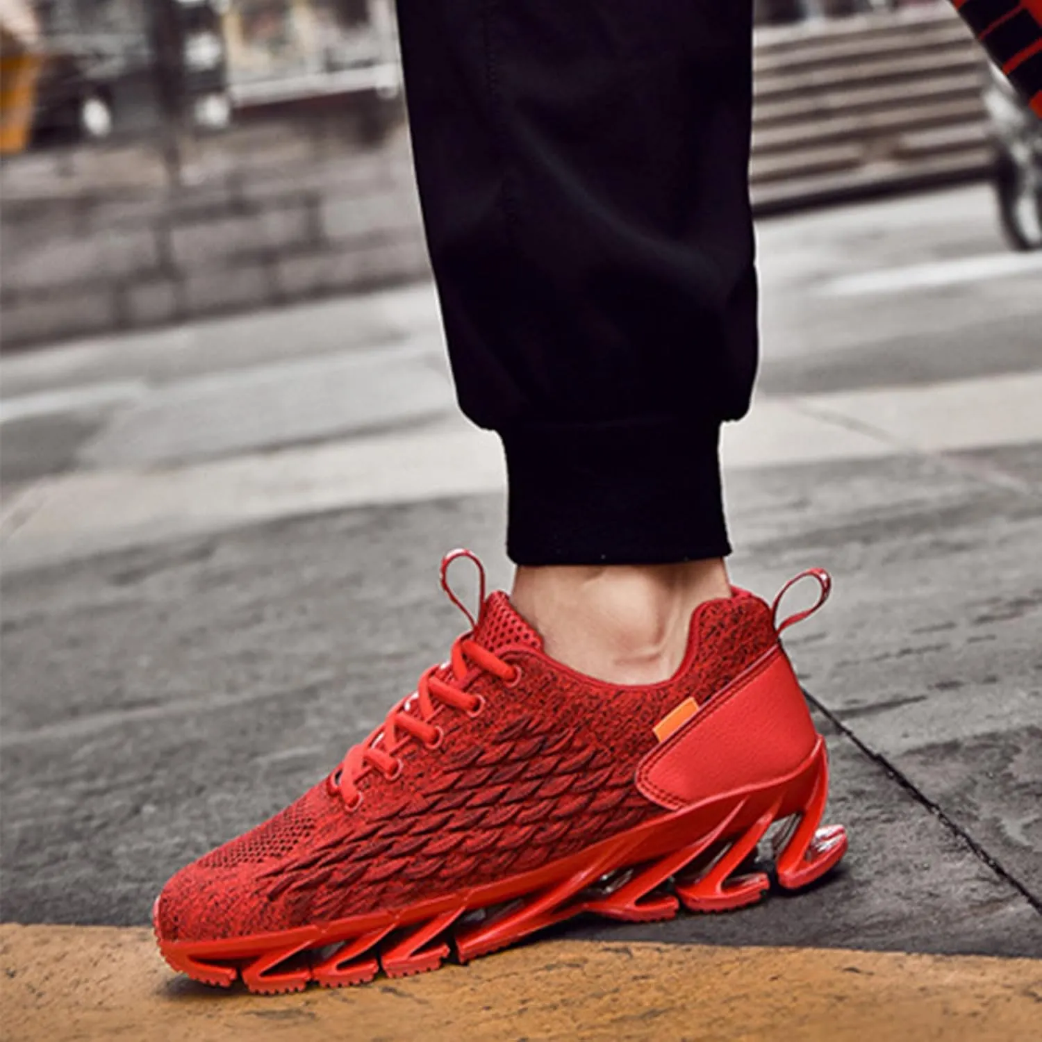 Men's Mesh Blade Walking Shoes Slip On Fashion Non-Slip Soft Sole Sneakers Comfortable Arch Support Running Shoes Training Shoes