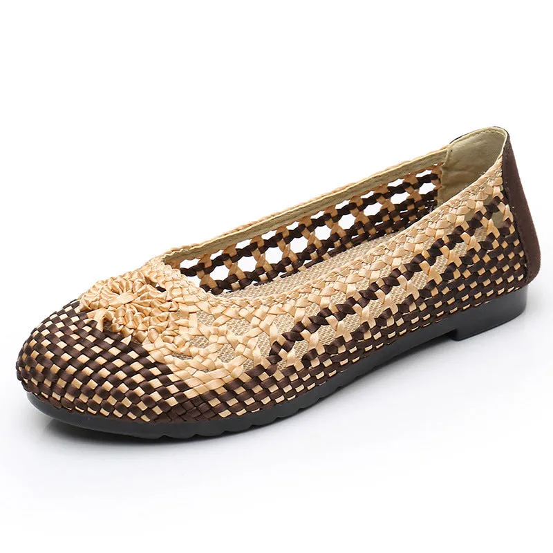 Nanccy Summer Fashion Casual Mesh Lofaers Hollow Breathable Weaving  Mom Shoes