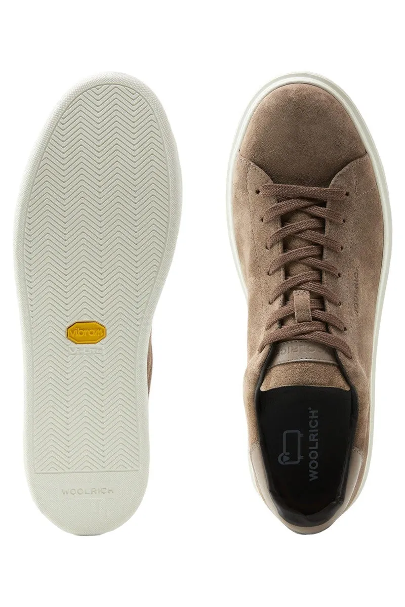 Sneakers Classic Court in pelle scamosciato