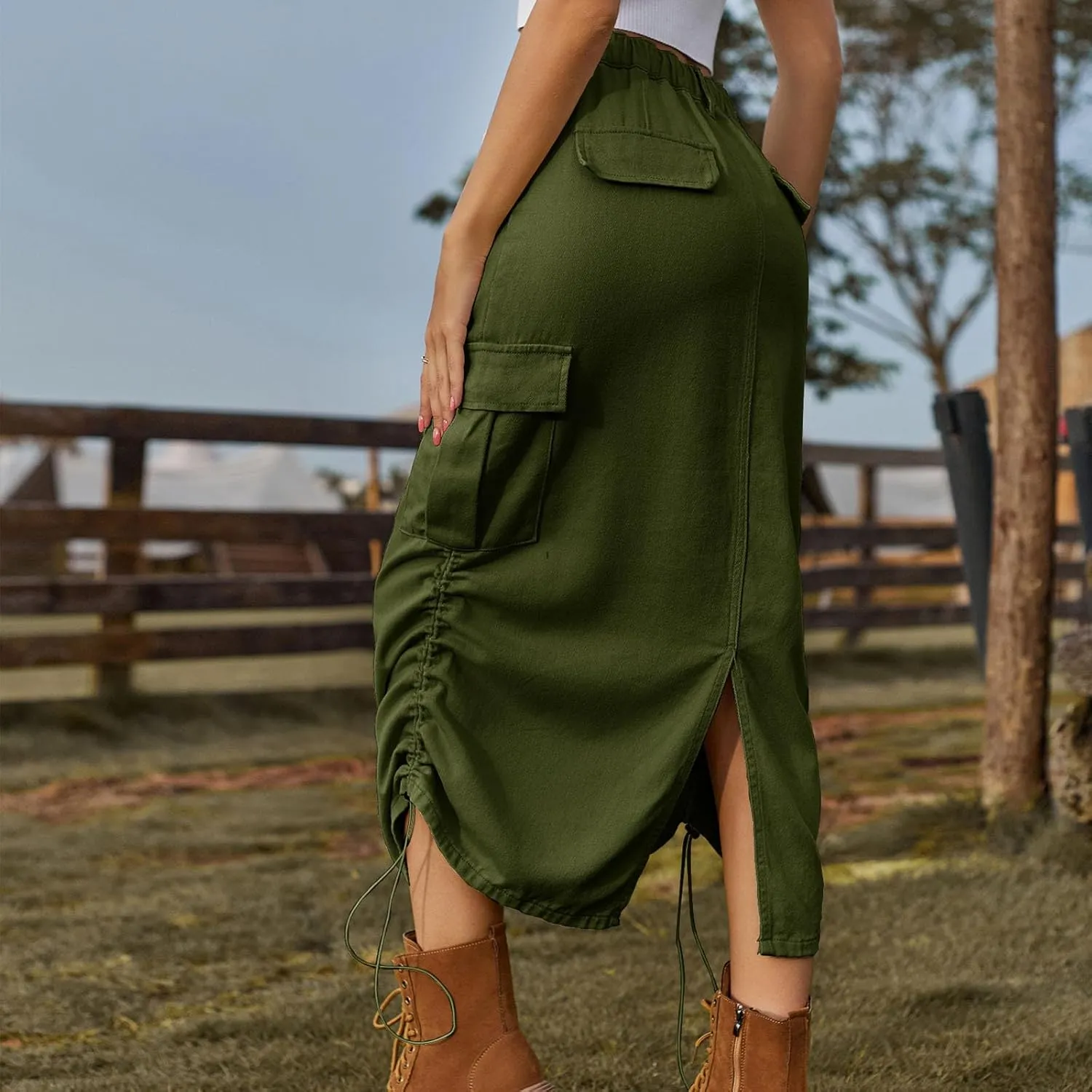 Women Denim Cargo Long Skirts High Waisted Pencil Skirt Summer Fashion Y2k Midi Length Jean Skirt with Cargo Pockets